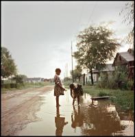 Gordon Parks, "Untitled, Alabama," 1956. Courtesy of The Gordon Parks Foundation, New York and Alison Jacques Gallery, London. © The Gordon Parks Foundation.
