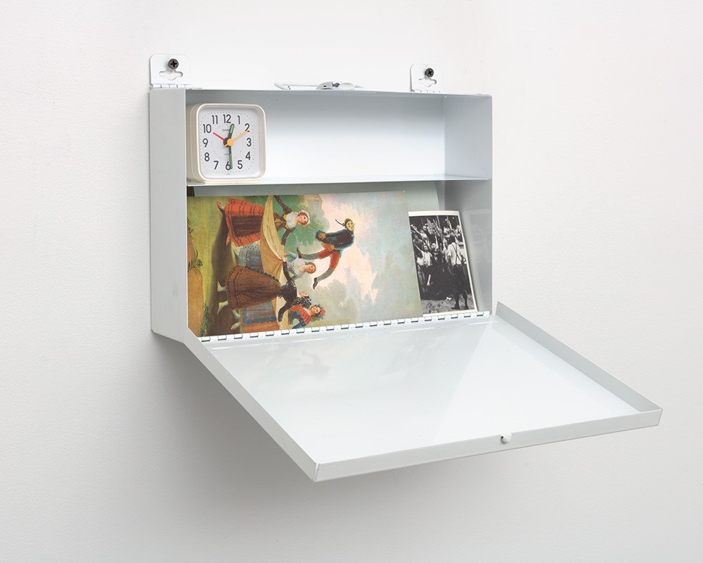 Felix Gonzalez-Torres, 'Untitled,' 1990. Metal first-aid kit, paper, clock. Courtesy of the Felix Gonzalez-Torres Foundation. ©Felix Gonzalez-Torres.