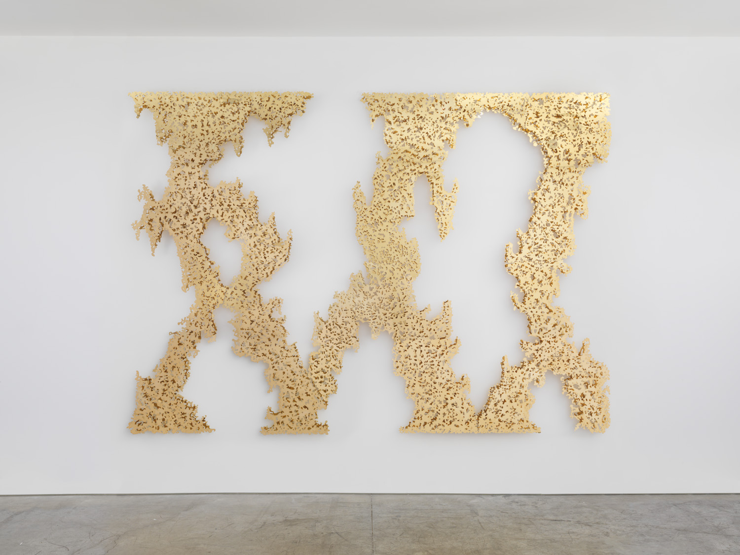 Teresita Fernandez, Ghost Vines (Yellow Gold), 2015.